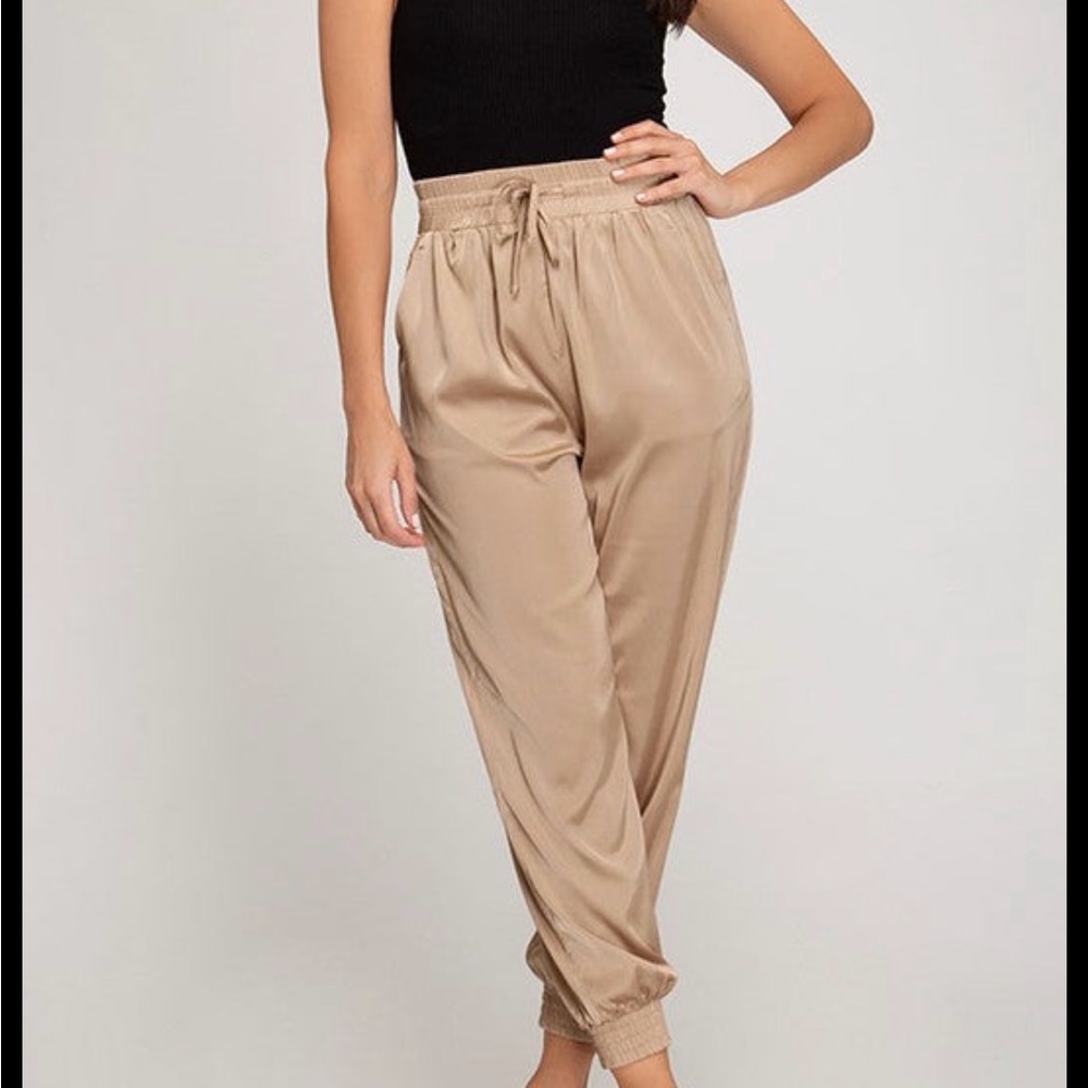 Women's Tan Jogger Pants
